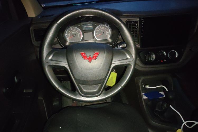 Used Wuling Hongguang V 2022 1.5L Jingqu Edition Electric-Assist LAR