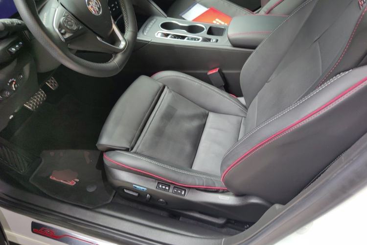 Used Buick Regal 2023 GS Prestige Model