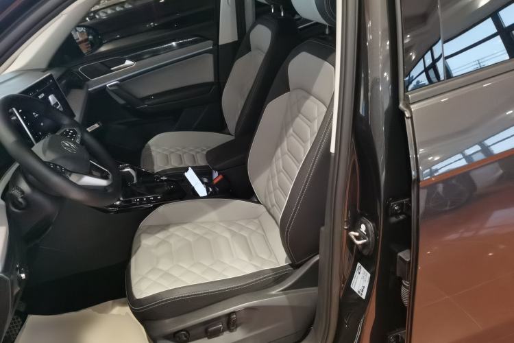 Used Volkswagen Tayron 2023 280TSI Two-Wheel-Drive Luxury Plus Advanced Version Left Front Seat