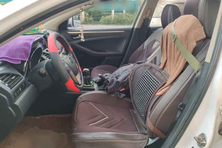 Used Bestune B70 2014 2.0L manual luxury version