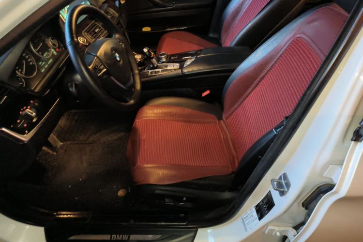 Used BMW 5 Series 2014 525Li Leading Model
