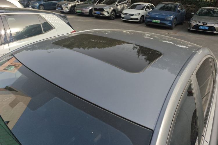 Used Roewe i5 2024 1.5L CVT Luxury Edition
