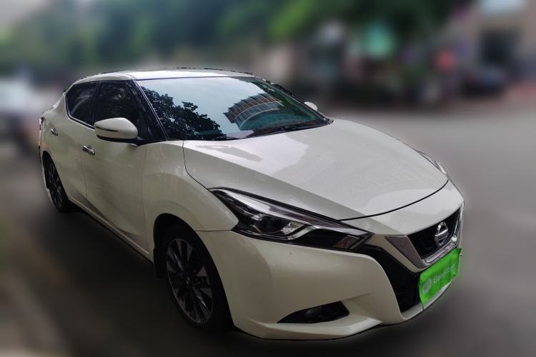 Used Nissan Lannia 2016 1.6L CVT Smart Cool Edition Front Right 45 Deg