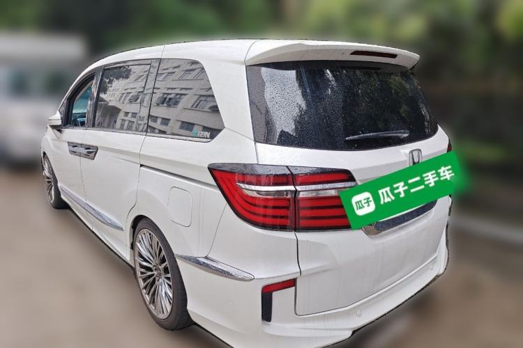 Used Honda Elysion 2016 2.4L Luxury Edition
