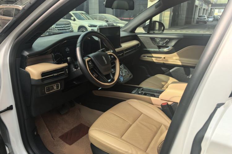 Used Lincoln Corsair 2021 2.0T Two-Wheel-Drive Luxury Edition
