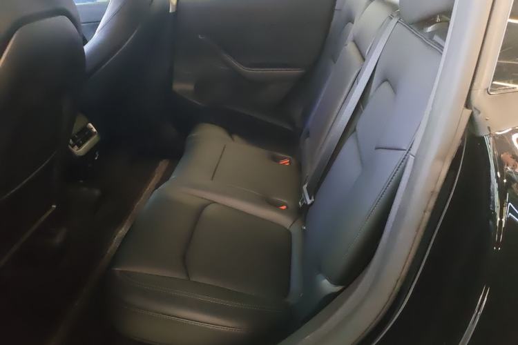 Used Tesla Model Y 2023 Long-Range All-Wheel-Drive Version