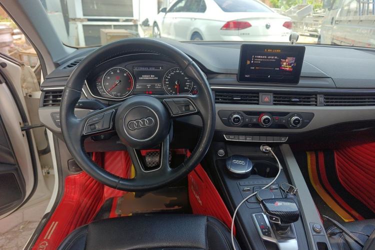 Used Audi A4L 2017 40 TFSI Ambition Edition
