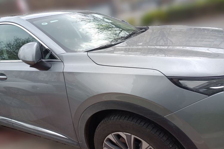 Used Buick Envision 2025 25T Entry-Grade Platinum Edition Front Right 45 Deg