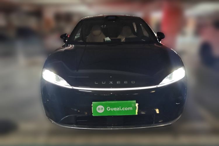 Used Hima Luxeed R7 2024 All-Electric 802 km Max
