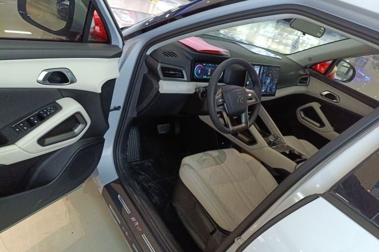 Used BYD Yuan UP 2024 401KM Leading Edition
