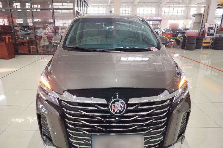 Used Buick GL8 2023 Land Executive Class Comfort Model
