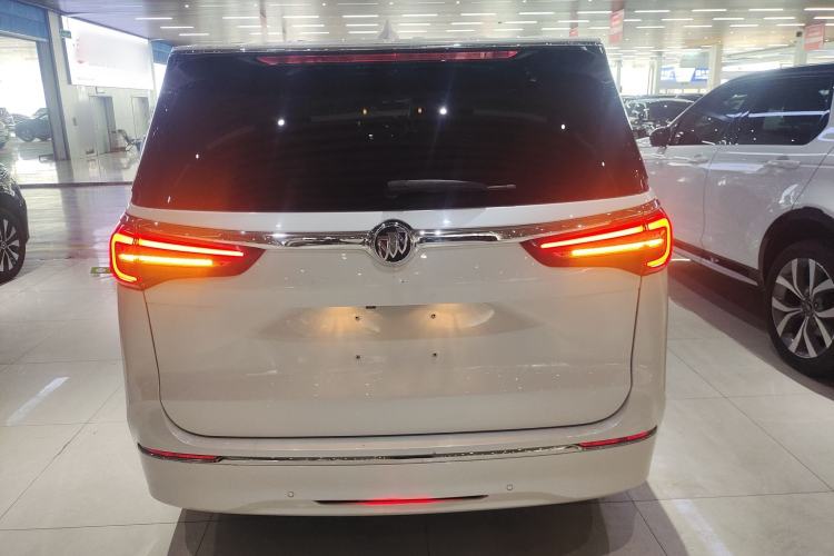 Used Buick GL8 2021 ES Landtrek 653T Comfort Edition