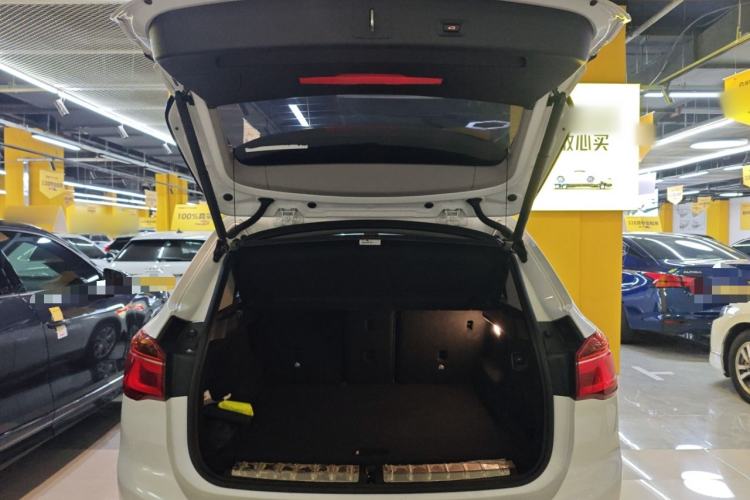 Used BMW X1 2018 sDrive20Li Leading Model Trunk