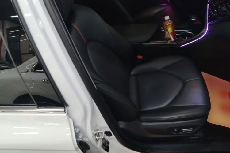 Used Toyota Camry 2023 2.5G Luxury Edition
