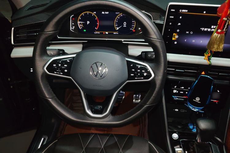 Used Volkswagen Tiguan L 2022 330TSI Automatic Two-Wheel Drive R-Line Enhanced Edition