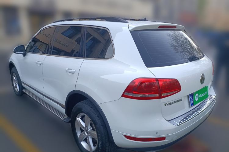 Used Volkswagen Touareg 2011 3.0 TSI Comfort Version
