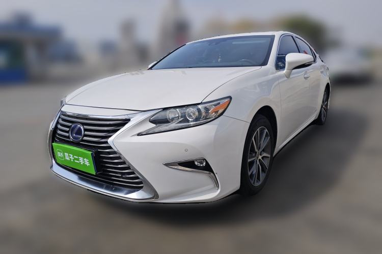 Used Lexus ES 2015 300h Comfort Edition