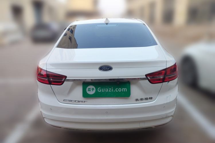 Used Ford Escort 2015 1.5L Automatic Fashion Model
