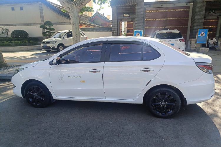 Used Chery Arrizo 3 2015 1.5L Manual High-End Version