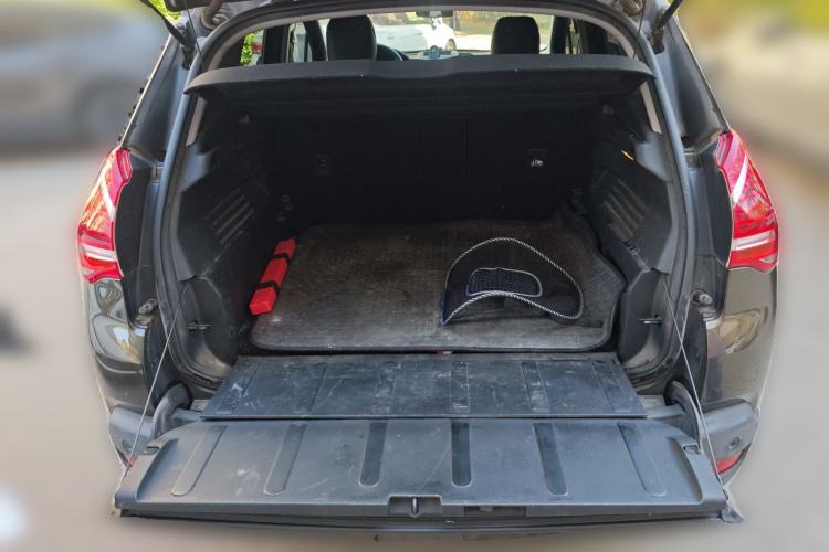 Used Peugeot 3008 2013 2.0L Automatic Trend Edition Trunk