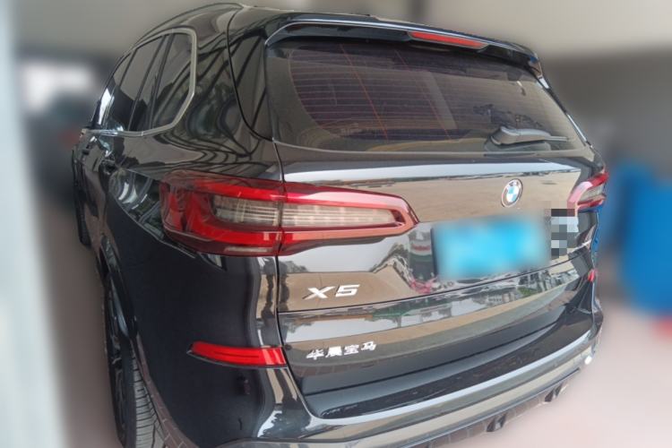 Used BMW X5 2022 Restyled xDrive 30Li M Sport Package Rear Left 45 Deg