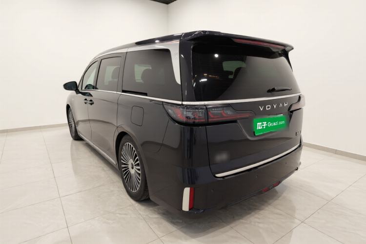 Used VOYAH Dream 2025 PHEV Four-Wheel-Drive Flagship Kunpeng Edition Exterior 2