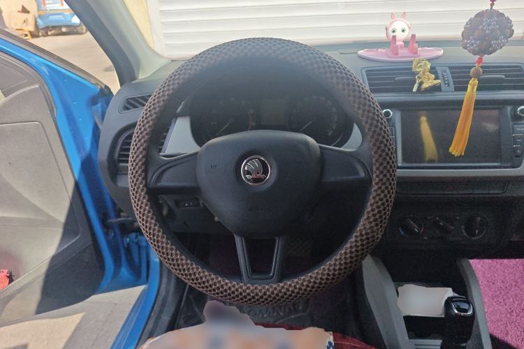 Used Skoda Fabia 2015 1.4L Automatic Front-Drive Model
