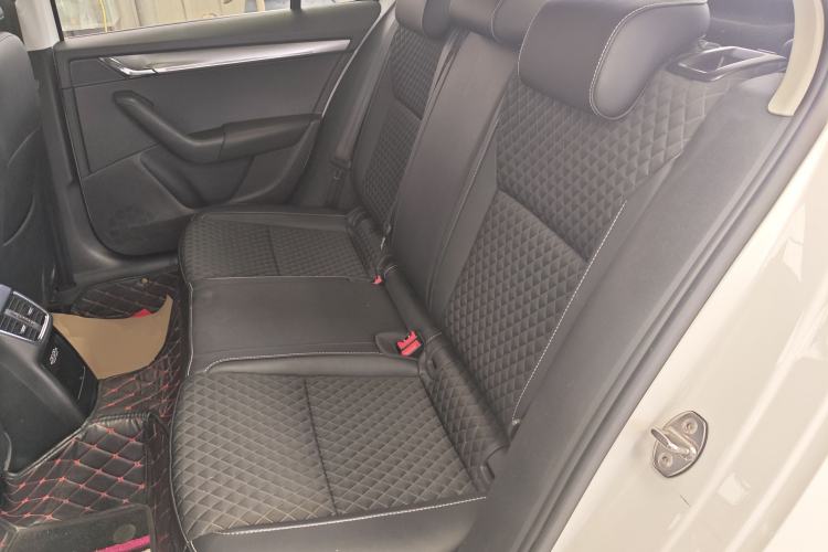 Used Skoda Octavia 2020 1.5L Automatic SmartDrive Luxury Edition Left Rear Seat