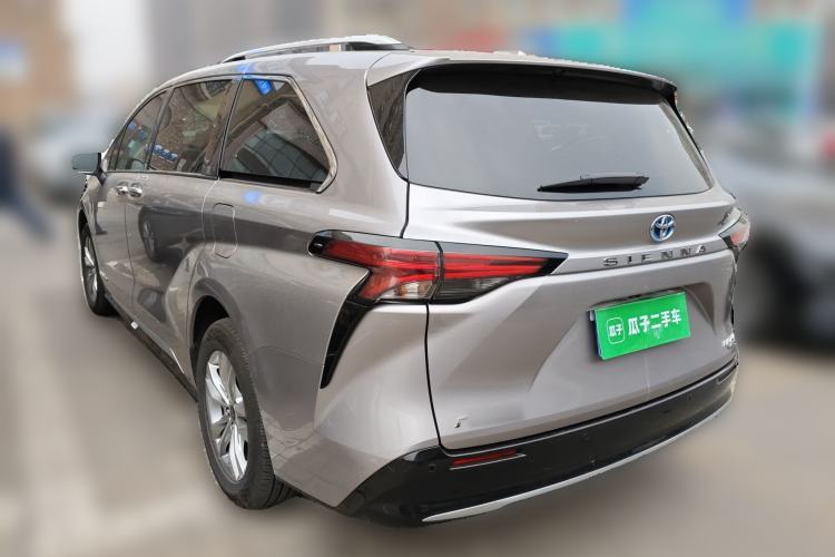 Used Toyota SIENNA 2021 2.5L Hybrid Platinum Edition Rear Left 45 Deg
