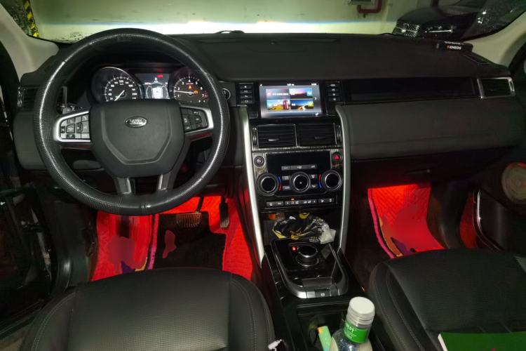 Used Land Rover Discovery Sport 2019 240 PS SE Version China V Standard Center Console