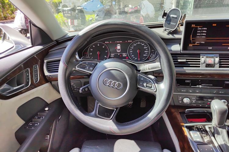 Used Audi A7 2018 50 TFSI quattro Comfort Model Steering Wheel