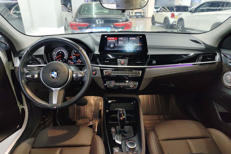 Used BMW X2 2022 sDrive25i M Sport Package Center Console