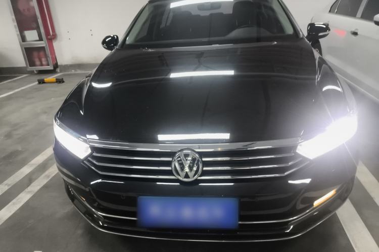 Used Volkswagen Magotan 2017 380TSI DSG Luxury Model