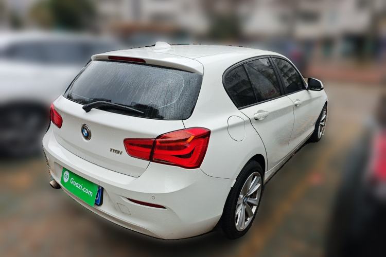 Used BMW 1 Series 2015 118i Urban Design Package Rear Right 45 Deg