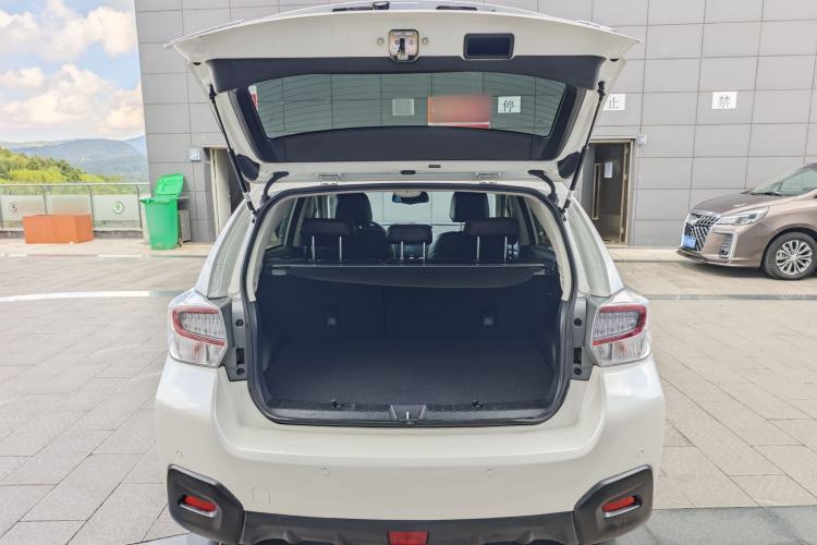 Used Subaru XV 2016 2.0i Ambition Edition Interior 4