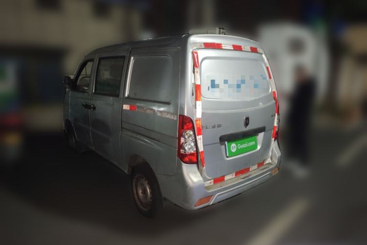 Used Jinbei Starfish A9 2011 1.0L Standard Edition
