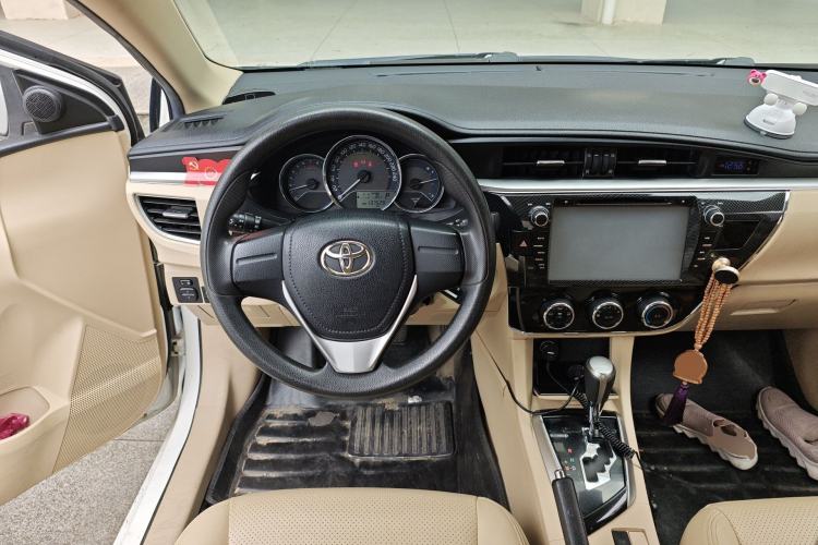 Used Toyota Corolla 2014 1.6L CVT GL Steering Wheel