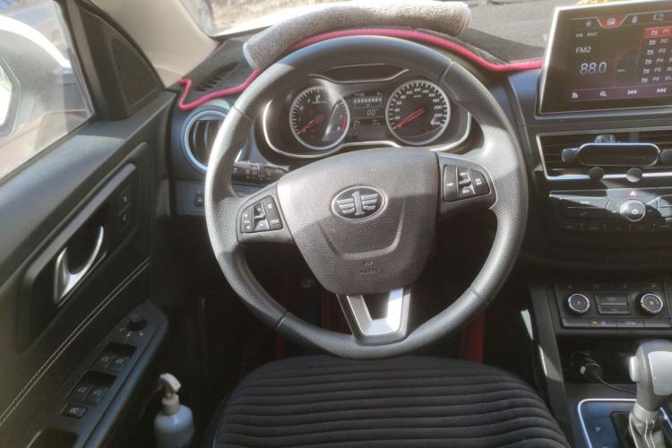 Used Bestune X40 2017 1.6L Automatic Prestige Edition Steering Wheel