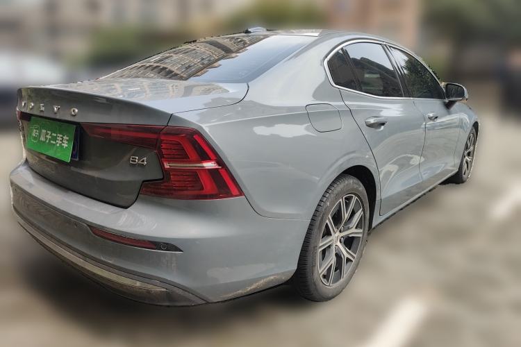 Used Volvo S60 2023 B4 Zhiyi Luxury Edition