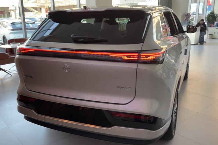 Used Dongfeng Aeolus L8 2025 Model 185KM Dream Edition
