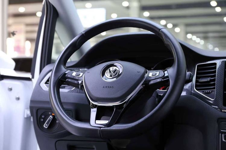 Used Volkswagen Golf Sportsvan 2018 230TSI Automatic Luxury Model
