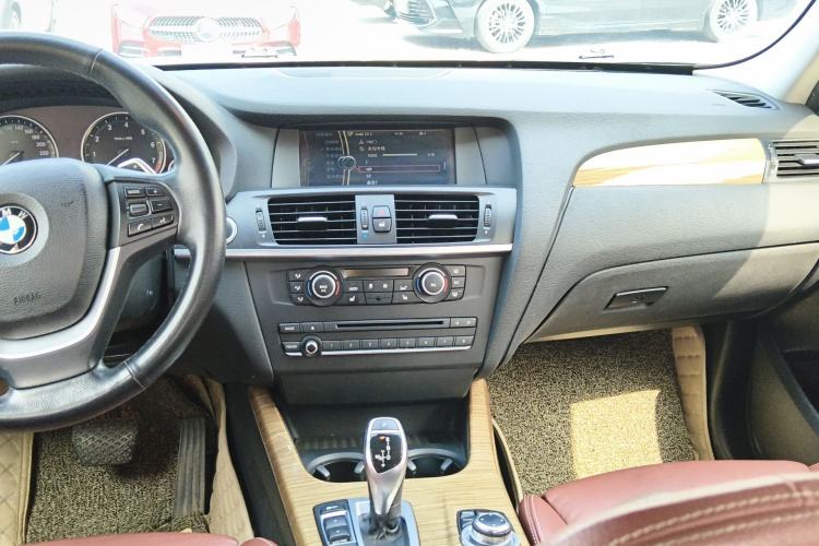 Used BMW X3 2013 xDrive35i Luxury Model Center Console
