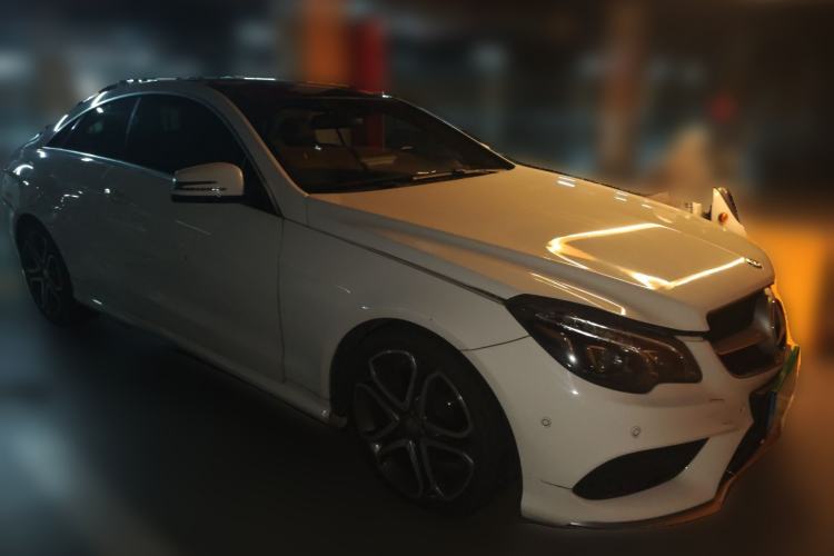 Used Mercedes-Benz E-Class 2014 E 260 Coupe Front Right 45 Deg