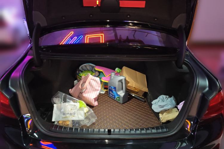 Used BMW 5 Series 2020 525Li M Sport Package Trunk