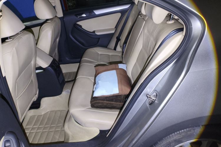 Used Volkswagen Sagitar 2012 1.4TSI Automatic Luxury Edition