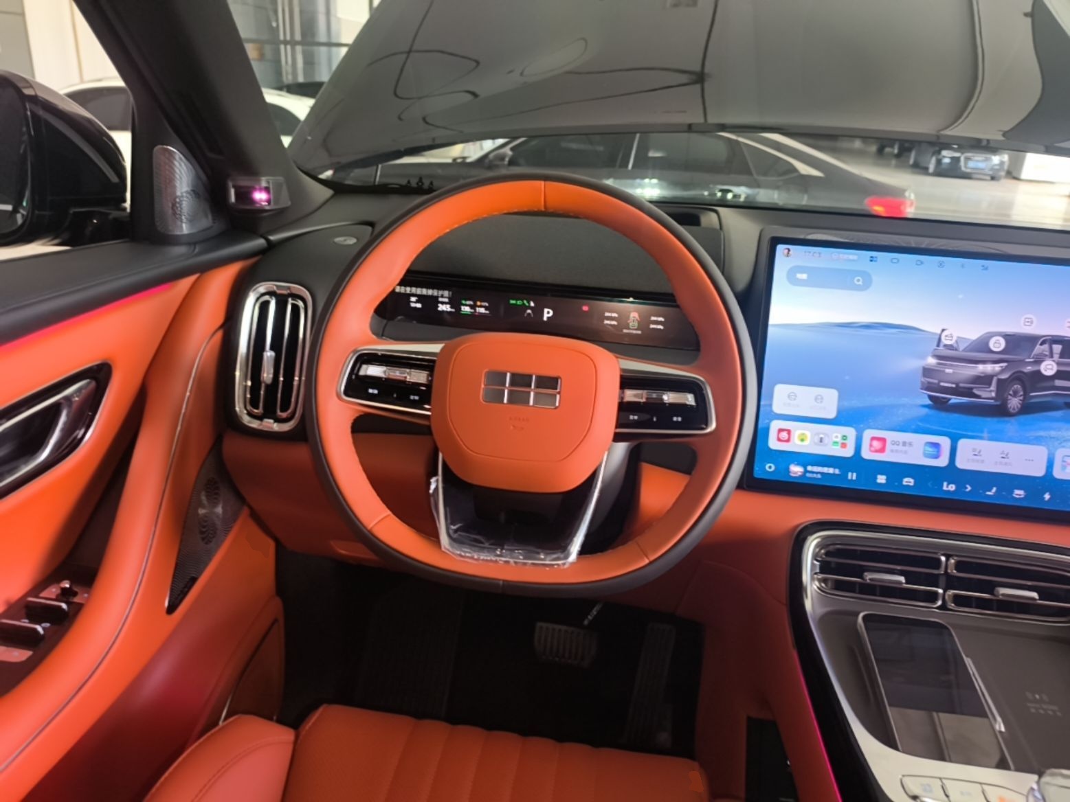 Geely Galaxy M9 2025 Model 210km Four-Wheel-Drive Leading Edition — снимка 15