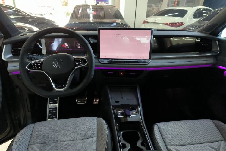 Used Volkswagen Tayron 2025 Tiguan L 380TSI 4Motion Luxury
