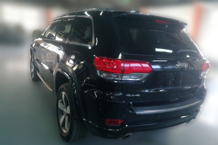 Used Jeep Grand Cherokee 2015 3.6L Luxury Navigation Edition Rear Left 45 Deg