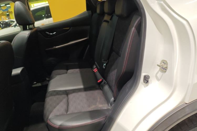 Used Nissan Qashqai 2017 2.0L CVT Luxury Edition China V Standard Left Rear Seat