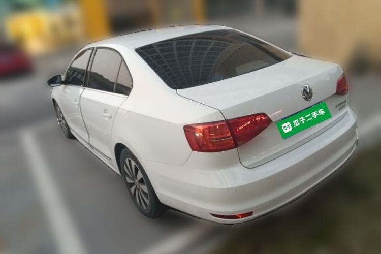 Used Volkswagen Sagitar 2017 230TSI Manual Comfort Model
